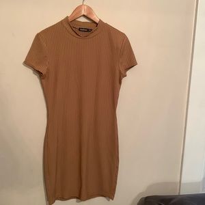 Women’s Boohoo ribbed dress/top